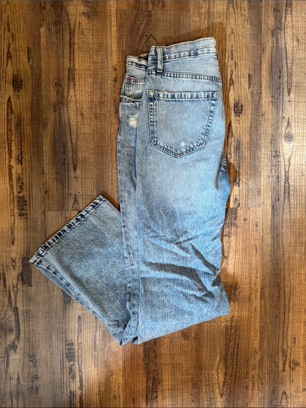 Aeropostale Light Wash Straight Leg Women’s Jeans